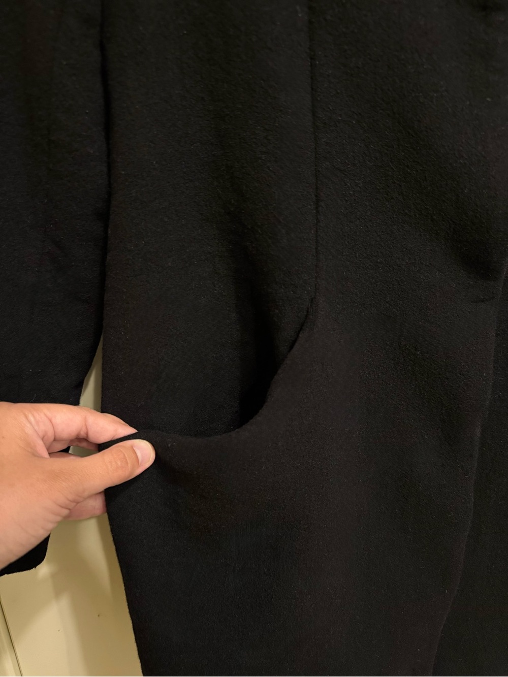 Wilfred by Aritzia The Cocoon Coat - Picture 5 of 12